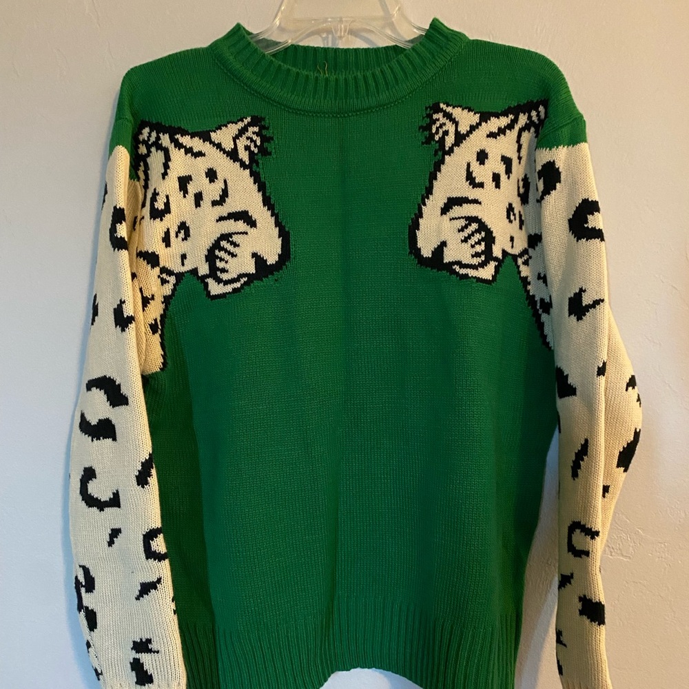 NWT tiger sweater